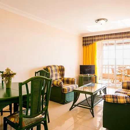 Avenida Playa La Arena Apartment *